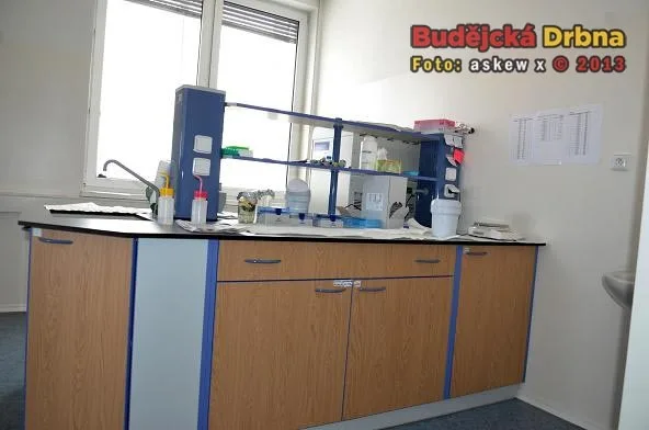 V jedné z laboratoří JVTP