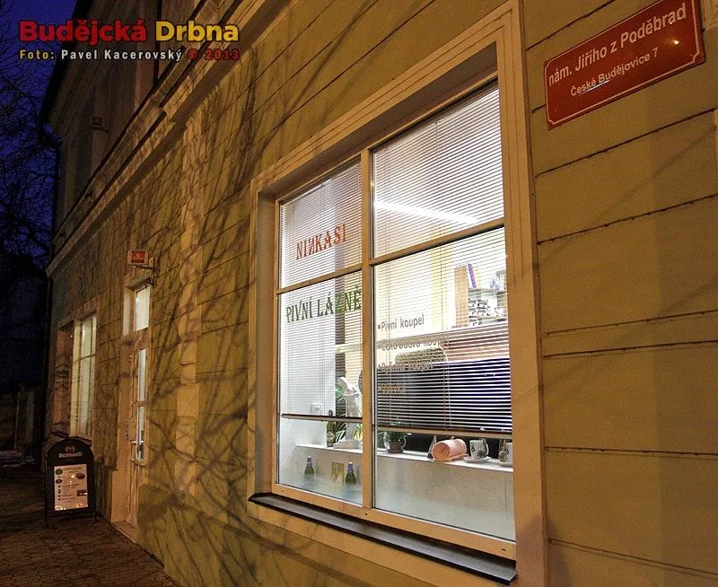 Vchod do pivních lázní