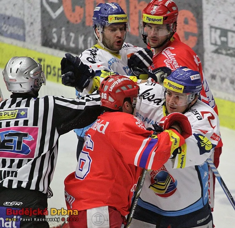 Boxerská vložka v podání Tomáše Mertla s Jana Káni
