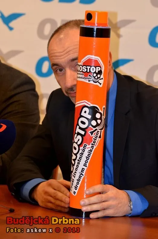 Sprej Živnostop, inspirovaný výroky ČSSD