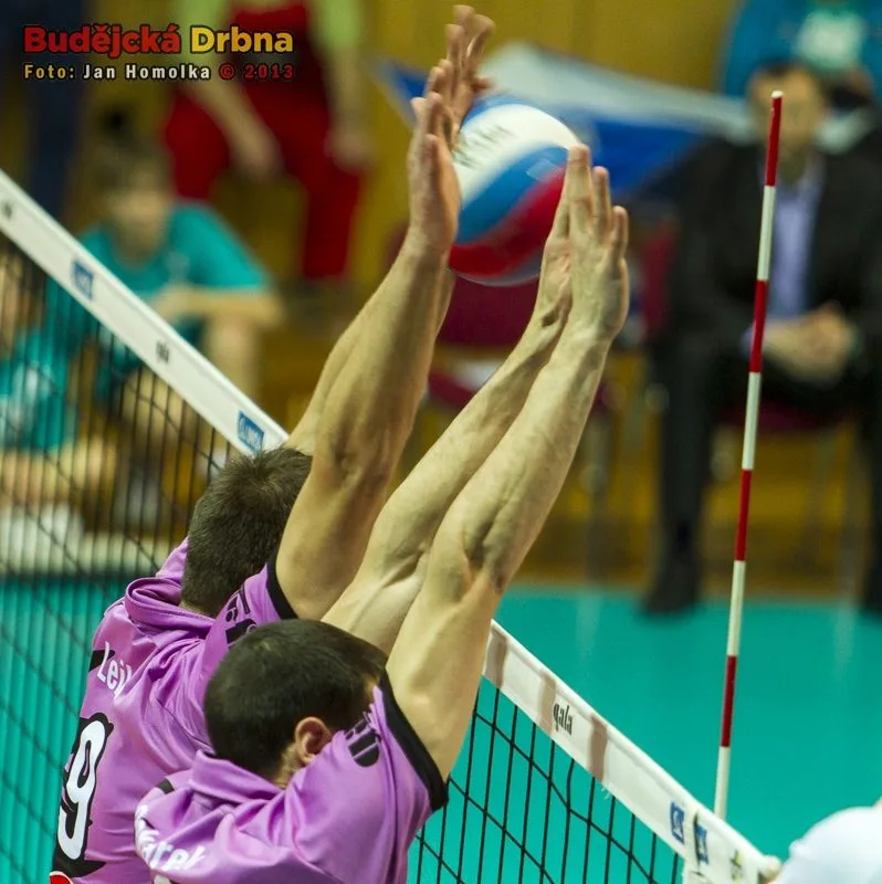 VK Jihostroj České Budějovice - Volejbalový oddíl Příbram 3:2