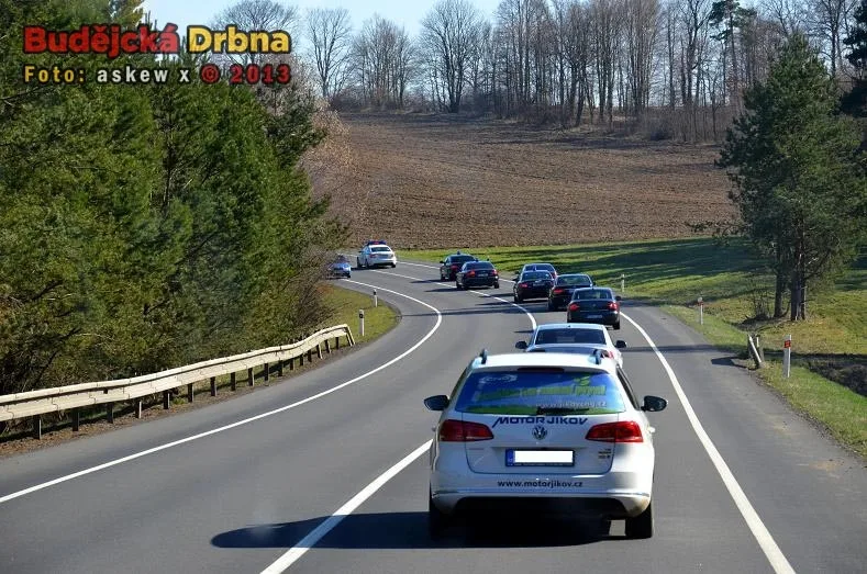 Kolona doprovázející tatarskou delegaci