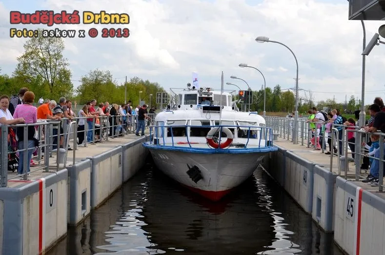V Hluboké nad Vltavou byla otevřena nová plavební komora