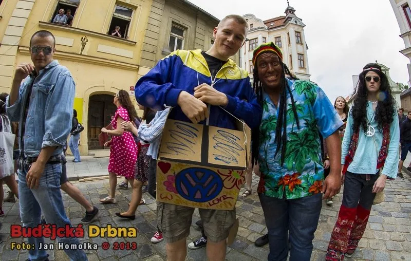 Majálesový průvod 2013
