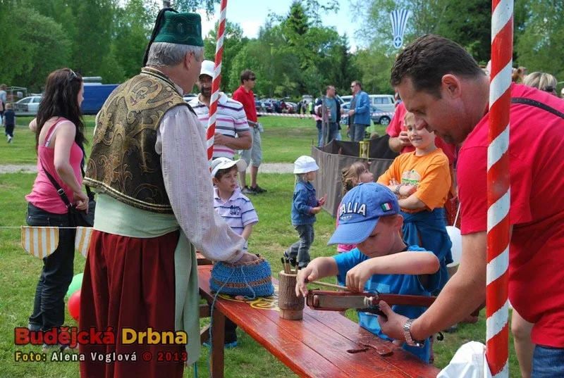Děti se na lodích opravdu nenudily