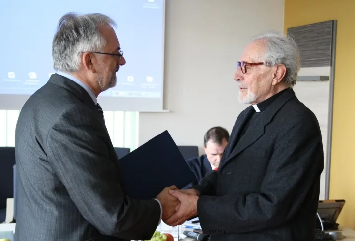 Jmenování Karla Skalického emeritním profesorem Jihočeské univerzity