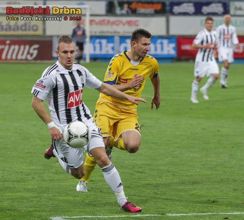 Poslední zápas v dresu Dynama odehrál proti Olomouci Jakub Hora, kterému končí hostování