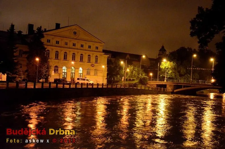 Noční pohled na KD Slavie