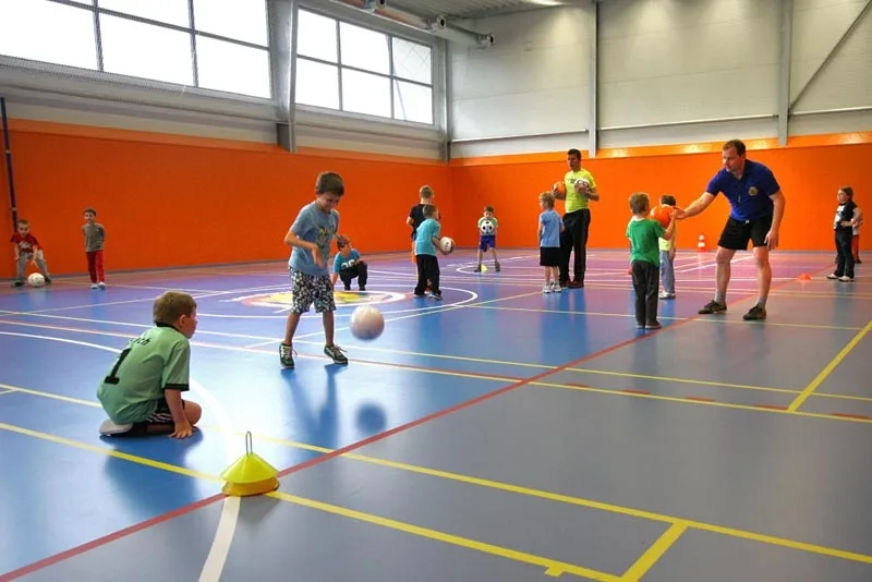 Sportovní hala v Hokejovém Centru Pouzar