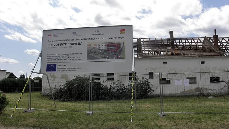 Počátek demolice