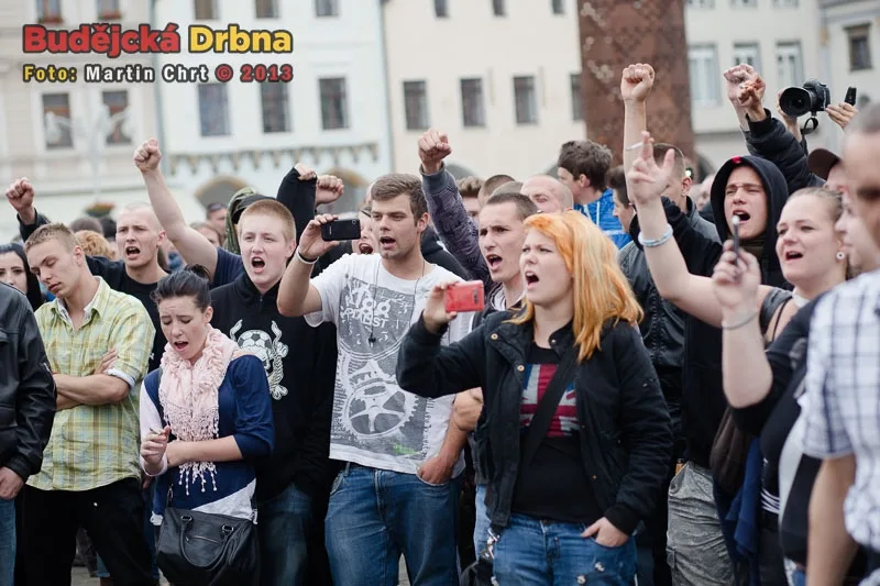 Protest kvůli problémům v soužití s Romy