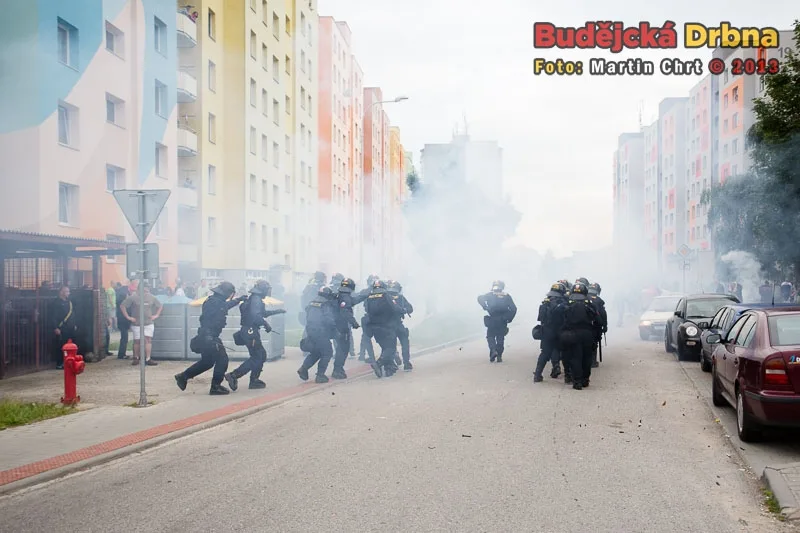 Protest kvůli problémům v soužití s Romy