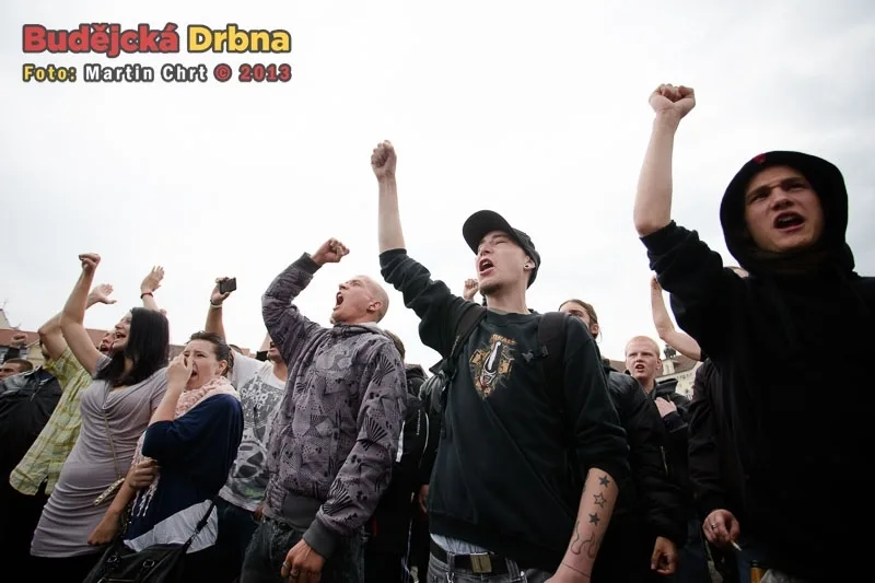 Protest kvůli problémům v soužití s Romy na Máji