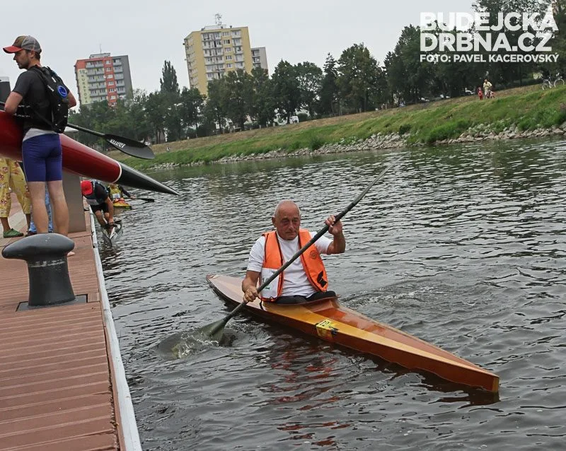 V téhle lodi závodil několikanásobný olympijský vítěz Gert Fredriksson ze Švédska