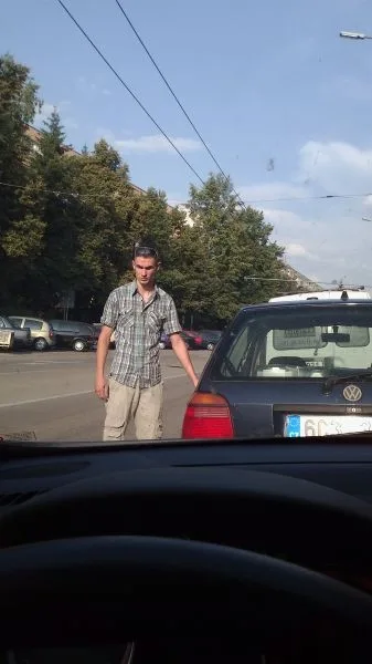 Tento muž je pro policisty důležitým svědkem