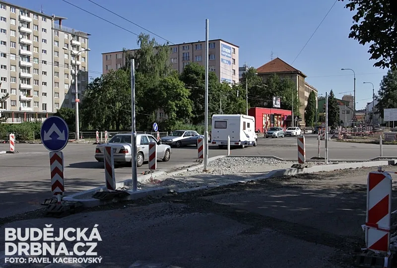 Křižovatka Mánesovy a Lidické