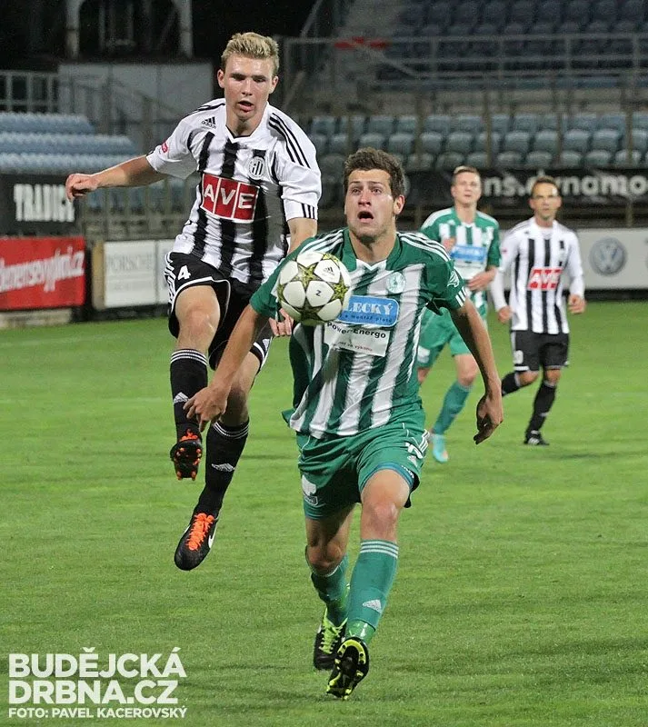 Zdeněk Linhart, nejlepší střelec Dynama, sice vyrovnal, ale jeho branka na body nestačila
