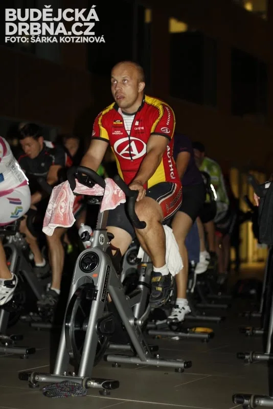 Tříhodinový Indoor Cycling Maraton