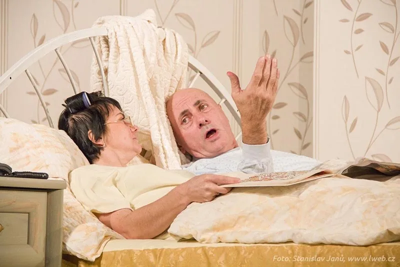 Představení S tvojí dcerou NE! v podání Divadla Pikl Hluboká nad Vltavou