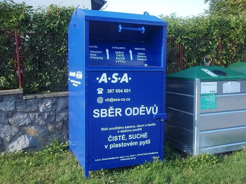 Kontejner na textil