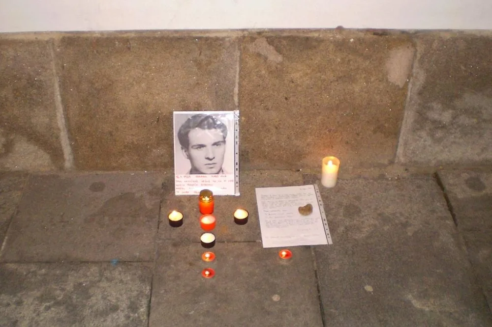 Pietní místo u budějcké radnice