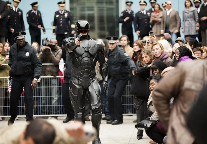 Joel Kinnaman jako Alex Murphy - Robocop