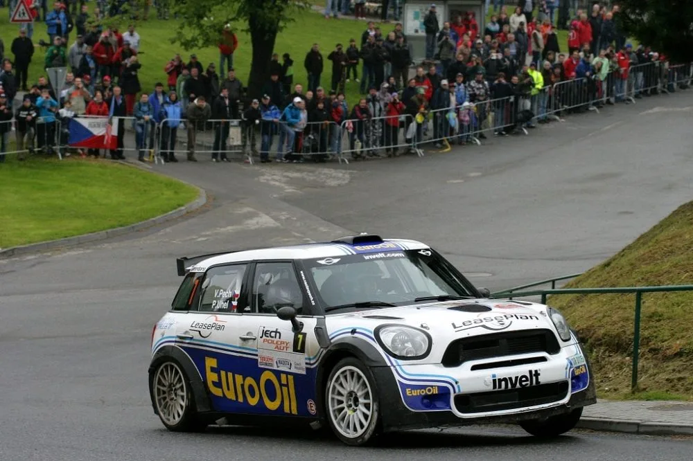 Vítězové 41. Rallye Český Krumlov 2013 Václav Pech a Petr Uhel s vozem Mini John Cooper Works S2000. Foto Jan Marek
