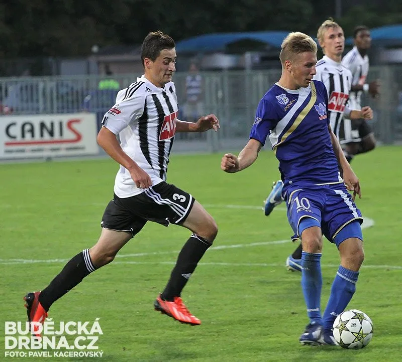 Jiří Funda (vlevo) znovu oblékne dres reprezentace do 19 let