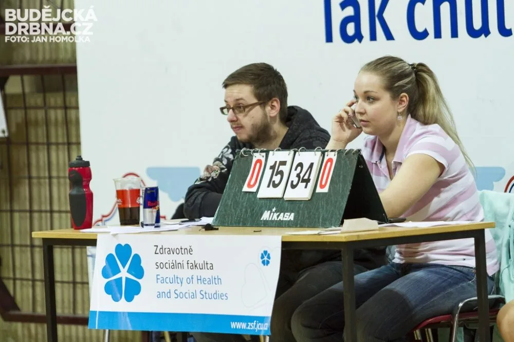 Volejbalový marathon o pohár rektora 2014