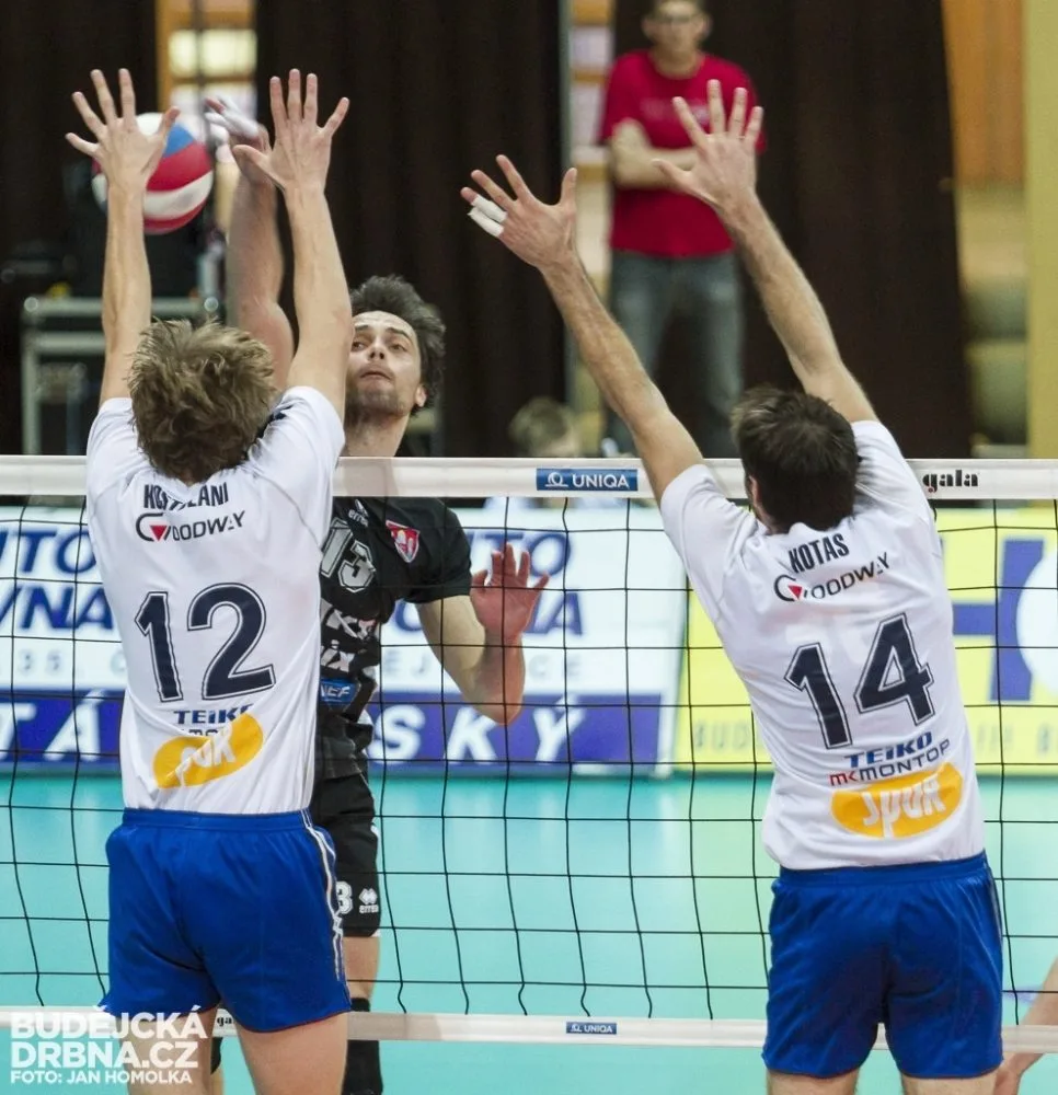 Tomáš Fila útočí proti zlínskému bloku