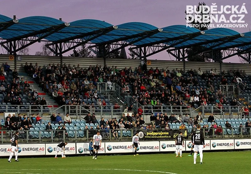 Na Střeleckém ostrově se v pátek bude opět hrát fotbal
