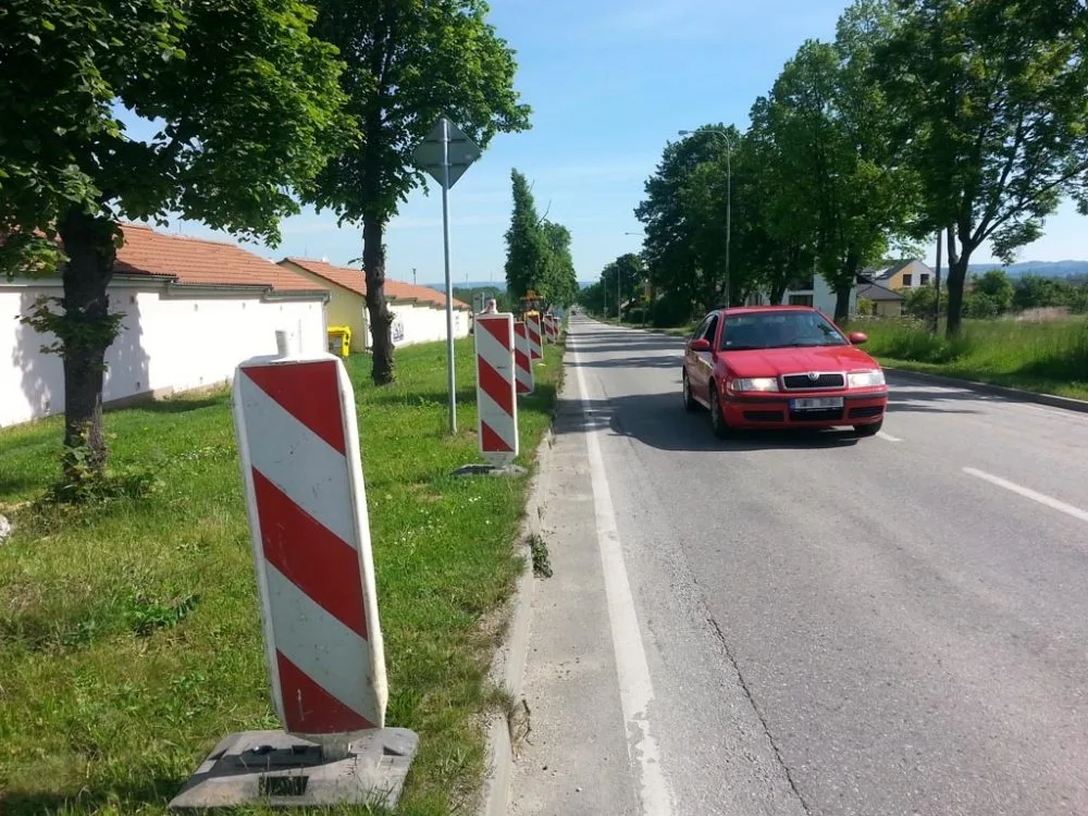 Chodník v lokalitě Pod Včelnou