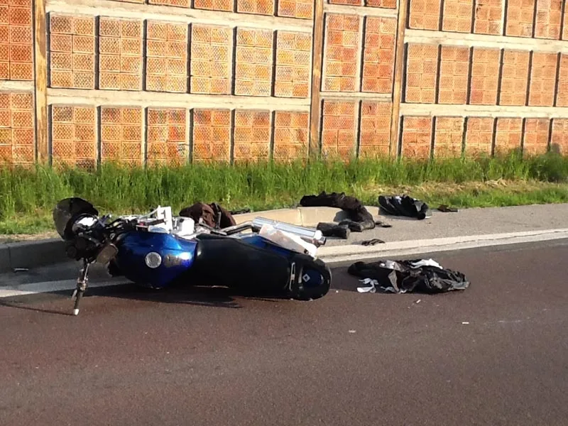 Celá posádka tohoto motocyklu nehodu nepřežila