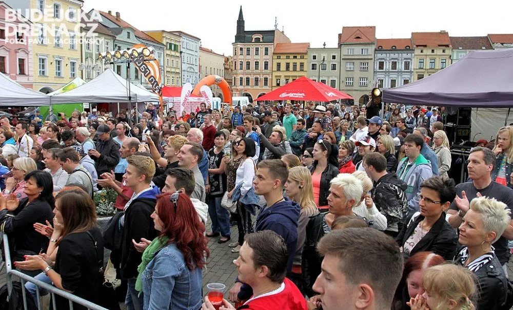 Na náměstí Přemysla Otakara II. přišla spousta diváků