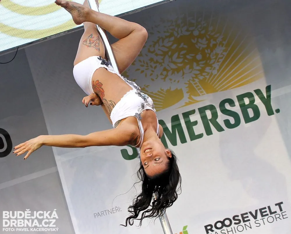 Pole dance tanečnice Lucie Šimková
