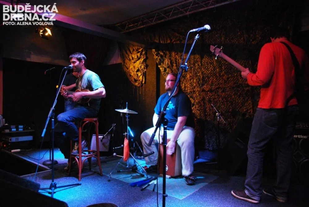MC Fabrika poskytla útočiště i kapele Never Been 2 Jamaica