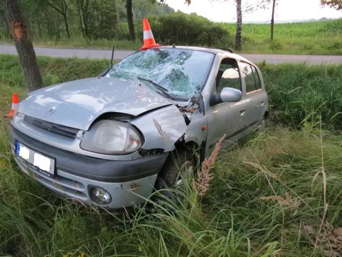 V tomto Renaultu Clio jela pohřešovaná 51letá žena