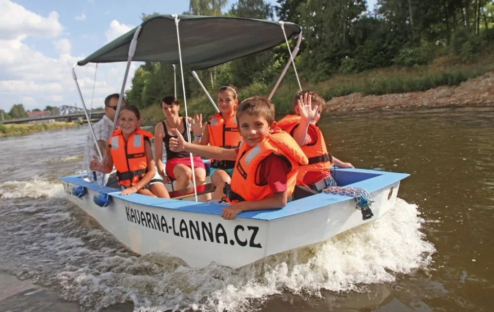 Půjčovna lodí InfoPointVltava.cz