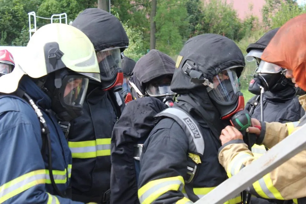 Cvičení temelínských hasičů ve Zbirohu