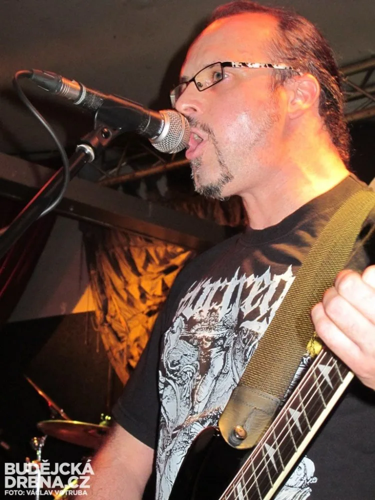 Domácí deathmetalová stálice Vihar