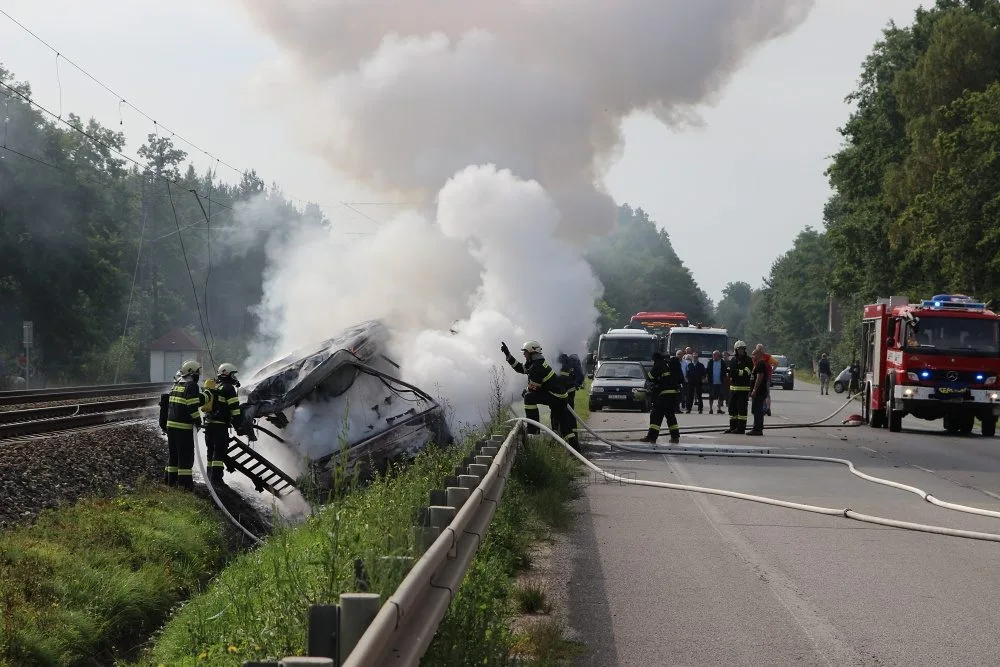 Nehoda linkového autobusu u Plané nad Lužnicí