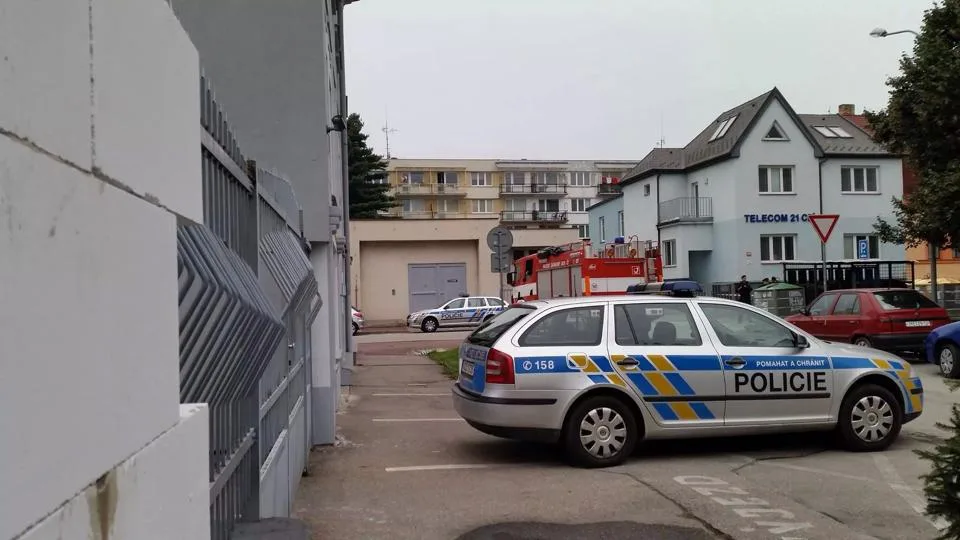 Zásah policistů a hasičů v Lipenské ulici