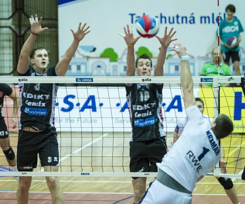 Bloky Jihostroje dnes byly znovu pevné