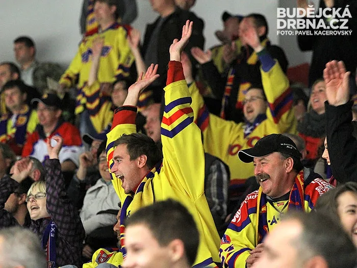 Do Budvar Arény dnes odpoledne zavítají všichni hokejoví příznivci