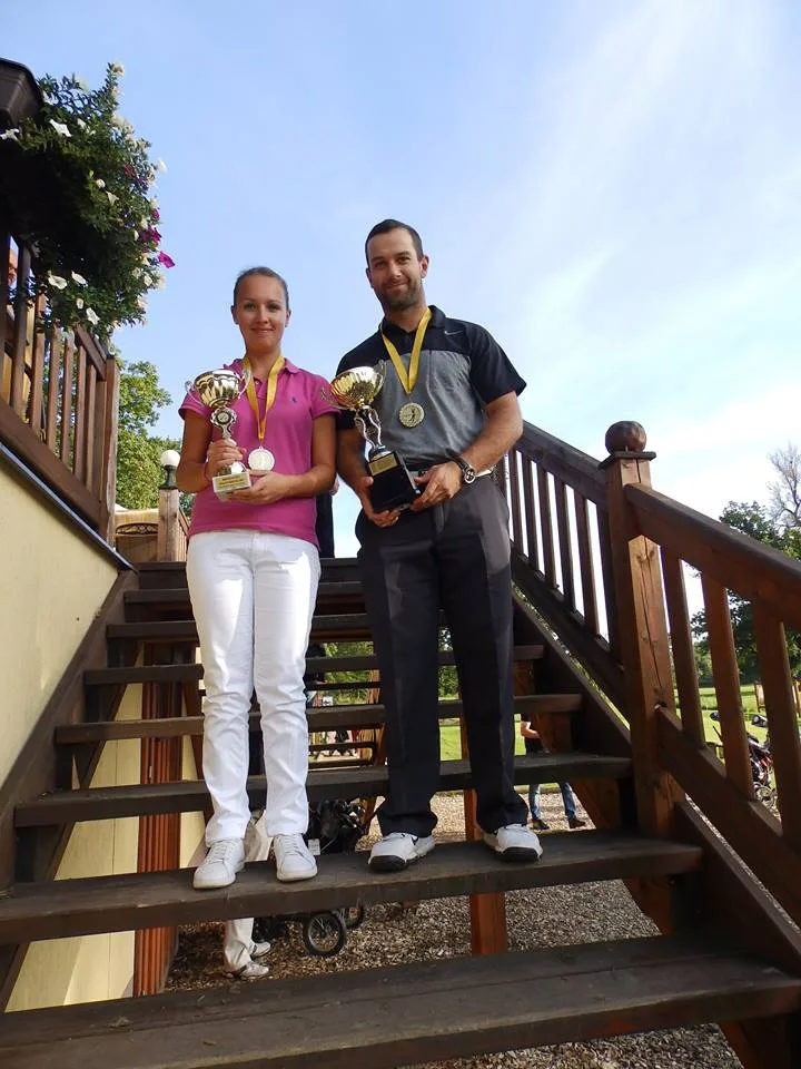 Mistři Golfového klubu Hluboká nad Vltavou 2014 Jiří Lála a Dominika Šiplová
