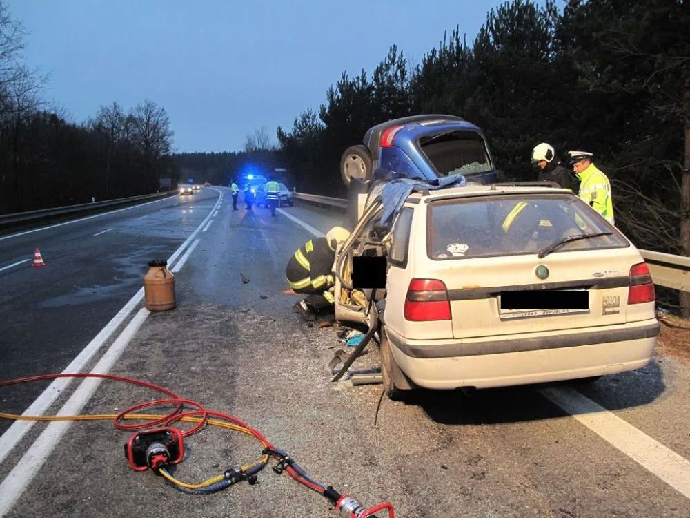Smrtelná nehoda za Borkem si vyžádala tři lidské životy