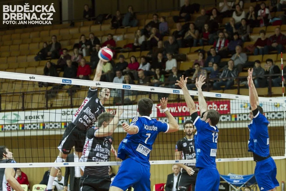 VK Jihostroj České Budějovice - Aero Odolena Voda 3:1