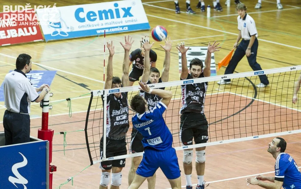VK Jihostroj České Budějovice - Aero Odolena Voda 3:1