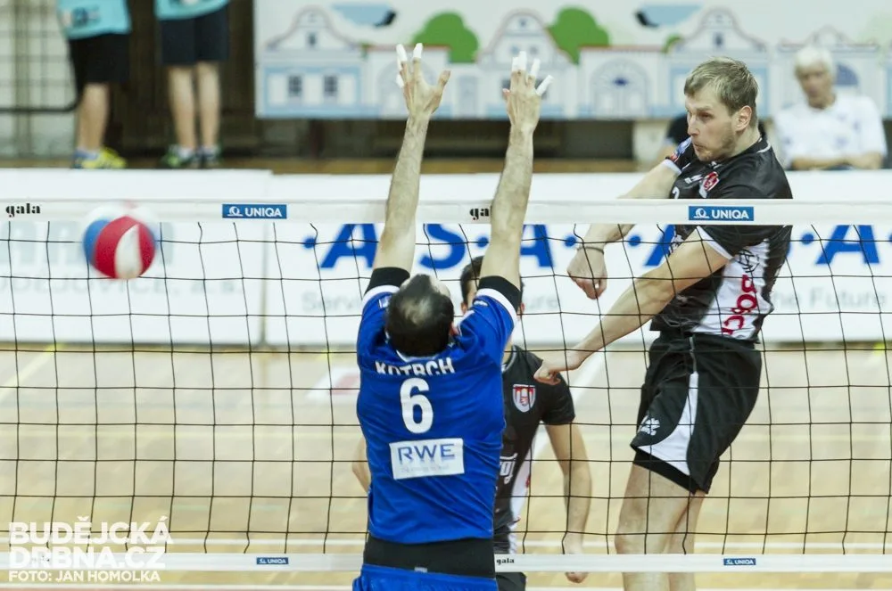 VK Jihostroj České Budějovice - Aero Odolena Voda 3:1