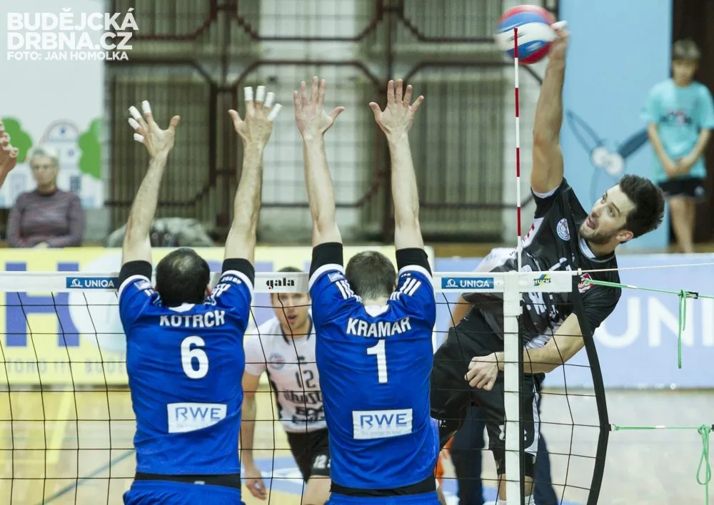 VK Jihostroj České Budějovice - Aero Odolena Voda 3:1